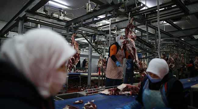 400 kadın kasap her gün 150 ton et işliyor Bursa Haberleri Haber16